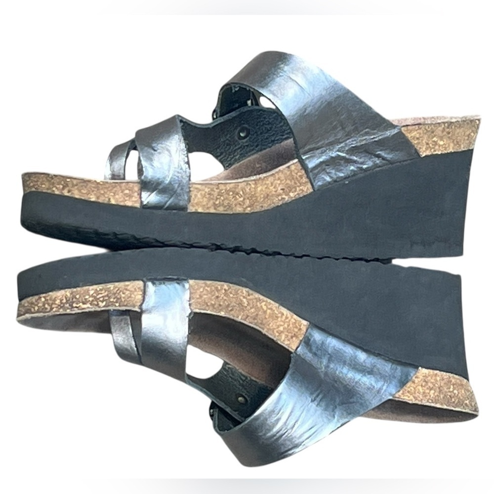 Mephisto Tyfanie silver leather cork foot bed wedge sandals - Picture 4 of 11